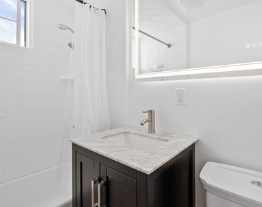 5541 Fallbrook Avenue - Photo Thumbnail 15