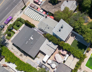 5541 Fallbrook Avenue - Photo Thumbnail 35
