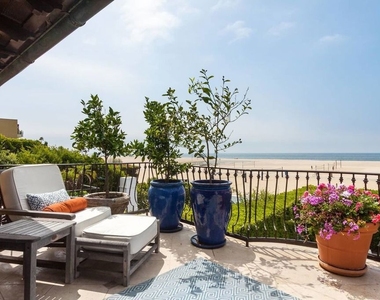703 Palisades Beach Road - Photo Thumbnail 28