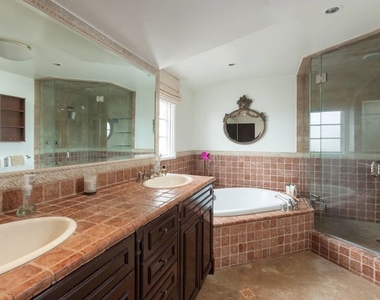 703 Palisades Beach Road - Photo Thumbnail 31