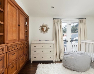 703 Palisades Beach Road - Photo Thumbnail 23