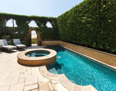703 Palisades Beach Road - Photo Thumbnail 10