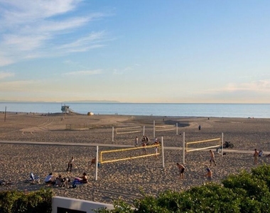703 Palisades Beach Road - Photo Thumbnail 34