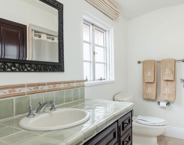 703 Palisades Beach Road - Photo Thumbnail 21