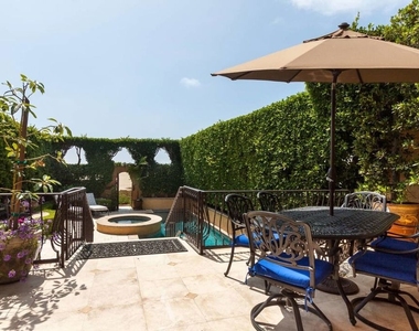 703 Palisades Beach Road - Photo Thumbnail 9