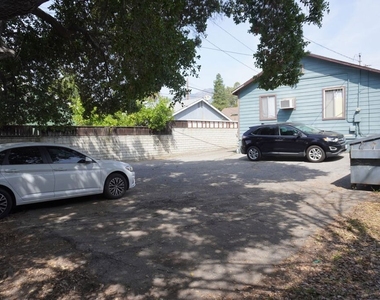 324 E Lime Avenue - Photo Thumbnail 23