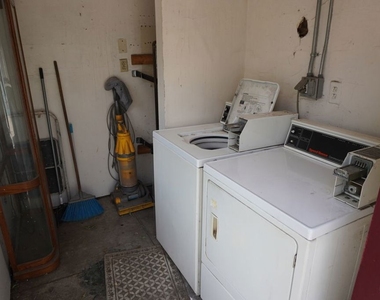 324 E Lime Avenue - Photo Thumbnail 19
