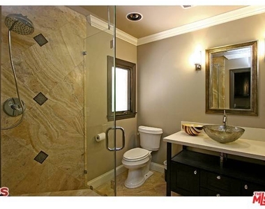 2001 Coldwater Canyon Drive - Photo Thumbnail 11