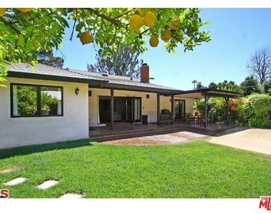 2001 Coldwater Canyon Drive - Photo Thumbnail 12