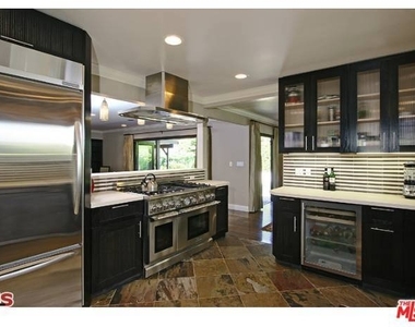 2001 Coldwater Canyon Drive - Photo Thumbnail 5