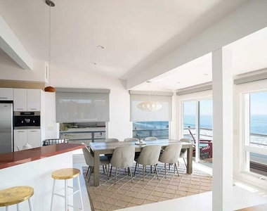 24742 Malibu Road - Photo Thumbnail 16