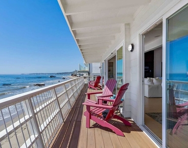 24742 Malibu Road - Photo Thumbnail 8