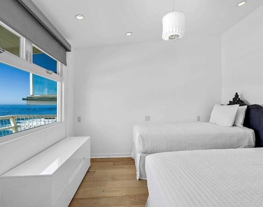 24742 Malibu Road - Photo Thumbnail 4