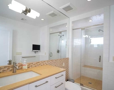 24742 Malibu Road - Photo Thumbnail 11