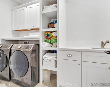 914 B Ave - Photo Thumbnail 29