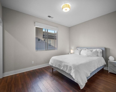 7890 Civita Blvd - Photo Thumbnail 15