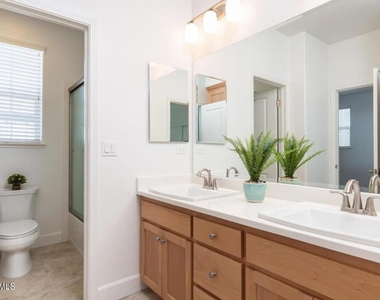217 9th Street - Photo Thumbnail 11