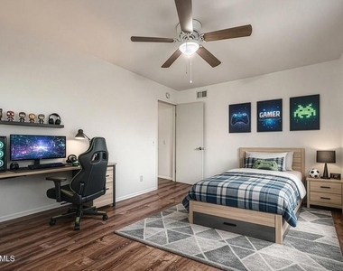 560 Chapala Drive - Photo Thumbnail 1