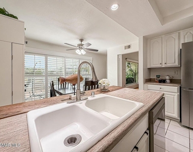 560 Chapala Drive - Photo Thumbnail 23