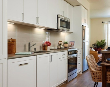 74300 Country Club Drive - Photo Thumbnail 15
