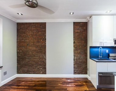 250 E 50th St - Photo Thumbnail 4