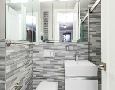 250 E 50th St - Photo Thumbnail 2