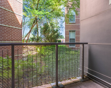 2209 Pershing Drive - Photo Thumbnail 12