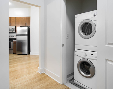 2209 Pershing Drive - Photo Thumbnail 13