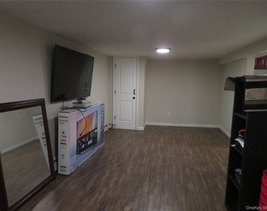 17 Chimney Lane - Photo Thumbnail 1