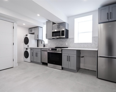 315 Be W Broadway - Photo Thumbnail 5