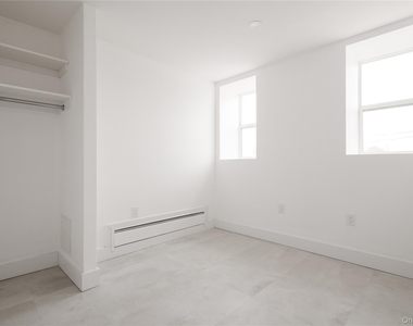 315 Be W Broadway - Photo Thumbnail 8