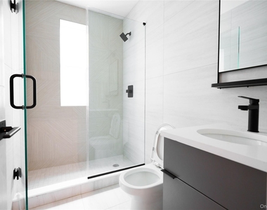 315 1j W Broadway - Photo Thumbnail 5
