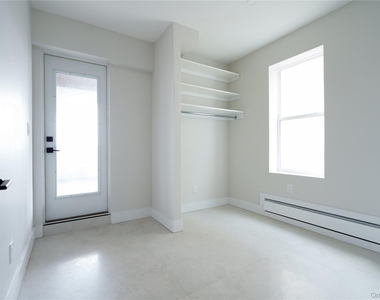 315 1j W Broadway - Photo Thumbnail 7
