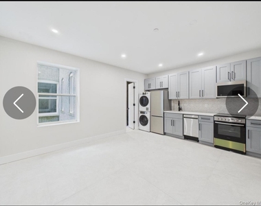 315 1m W Broadway - Photo Thumbnail 9