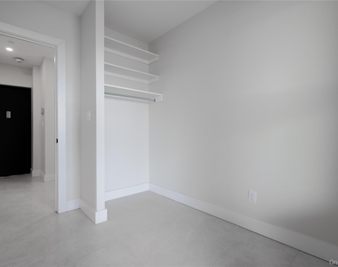 315 1h W Broadway - Photo Thumbnail 12