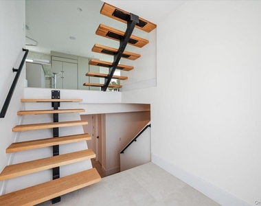 177 Albany Boulevard - Photo Thumbnail 1