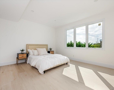 177 Albany Boulevard - Photo Thumbnail 21