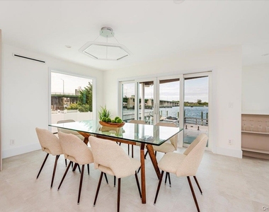 177 Albany Boulevard - Photo Thumbnail 5