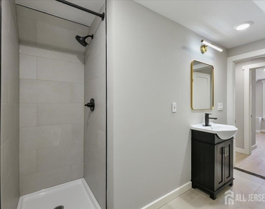 143 Johnston Avenue - Photo Thumbnail 22