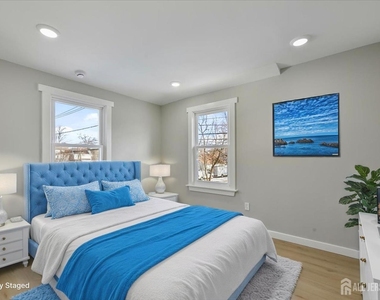 143 Johnston Avenue - Photo Thumbnail 4