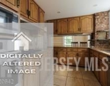 606 N Washington Avenue N - Photo Thumbnail 16