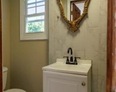 606 N Washington Avenue N - Photo Thumbnail 18