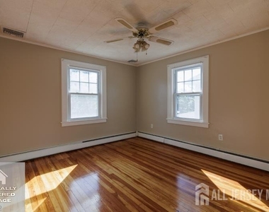 606 N Washington Avenue N - Photo Thumbnail 20