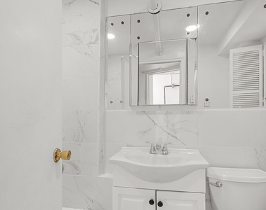 862 W End Avenue - Photo Thumbnail 10