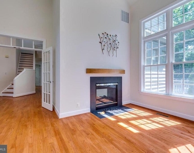 1489 Broadstone Place - Photo Thumbnail 7