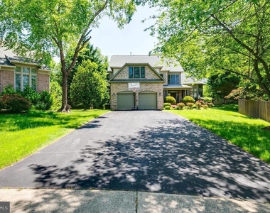 1489 Broadstone Place - Photo Thumbnail 1