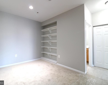 5117 Travis Edward Way - Photo Thumbnail 9