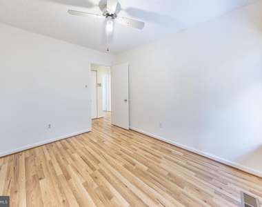 2232 Southgate Square - Photo Thumbnail 16