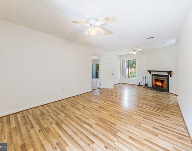 2232 Southgate Square - Photo Thumbnail 21