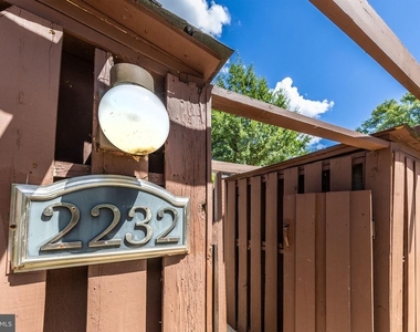 2232 Southgate Square - Photo Thumbnail 33